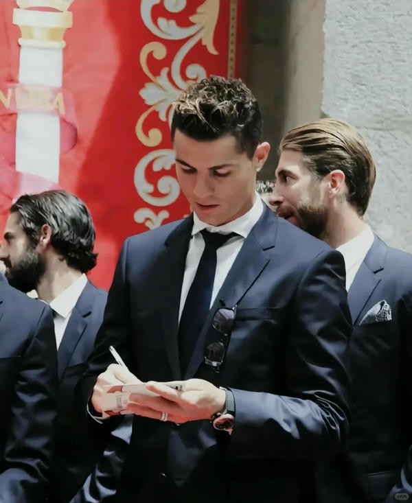 ảnh ronaldo ngầu 10