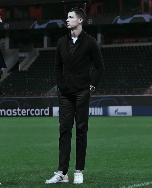 ảnh ronaldo ngầu 13