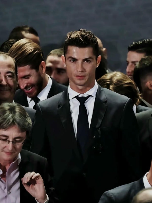 ảnh ronaldo ngầu 22