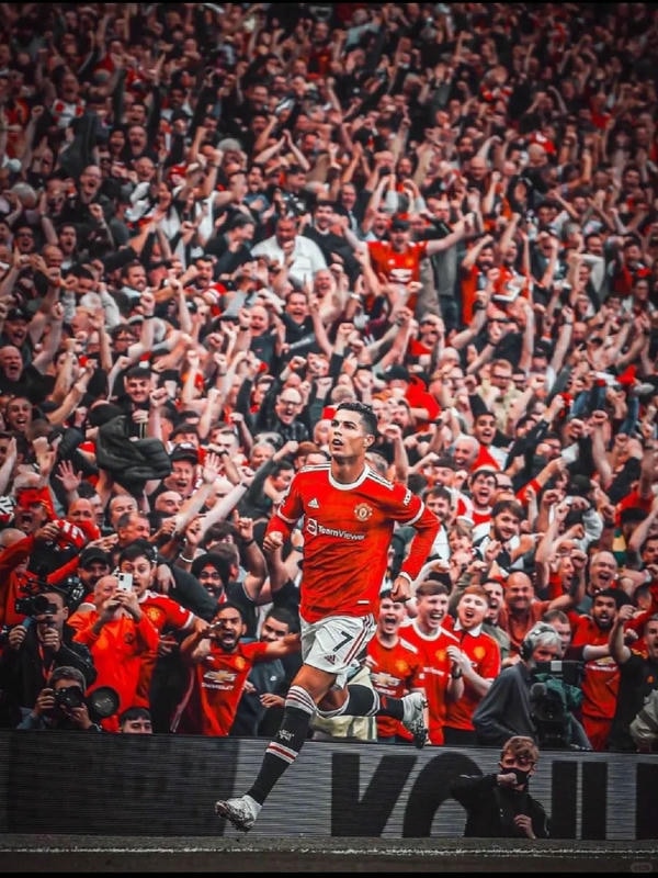 ảnh ronaldo ngầu 8