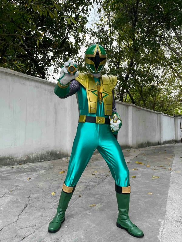 ảnh siêu nhân cuồng phong