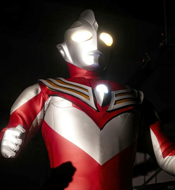 ảnh siêu nhân điện quang 33