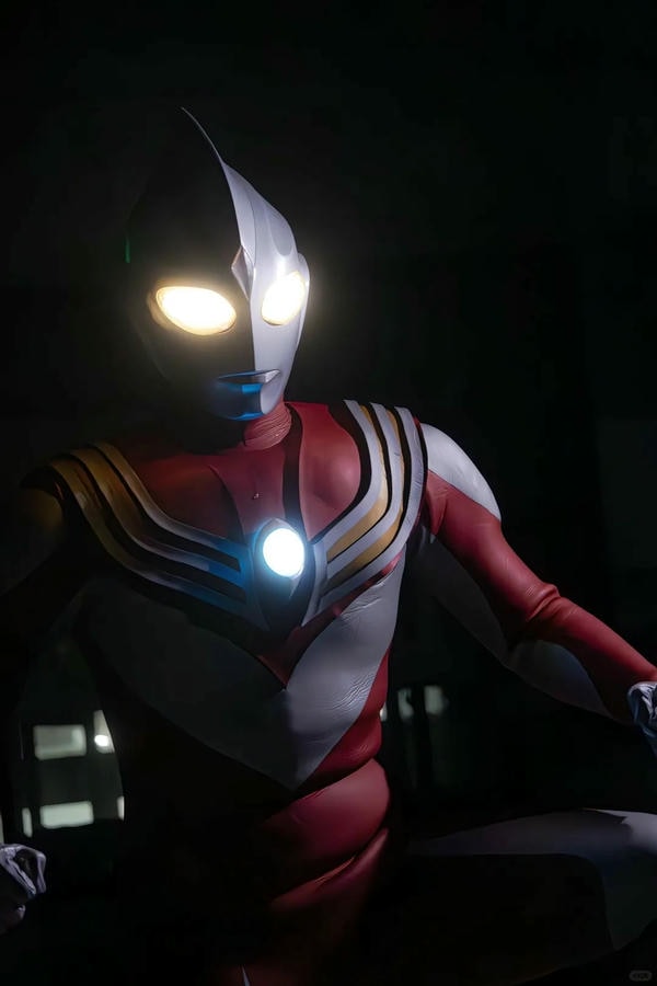 ảnh siêu nhân điện quang 34