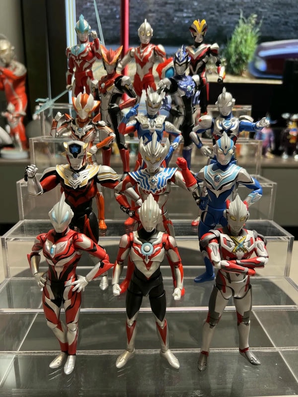 ảnh siêu nhân điện quang 8