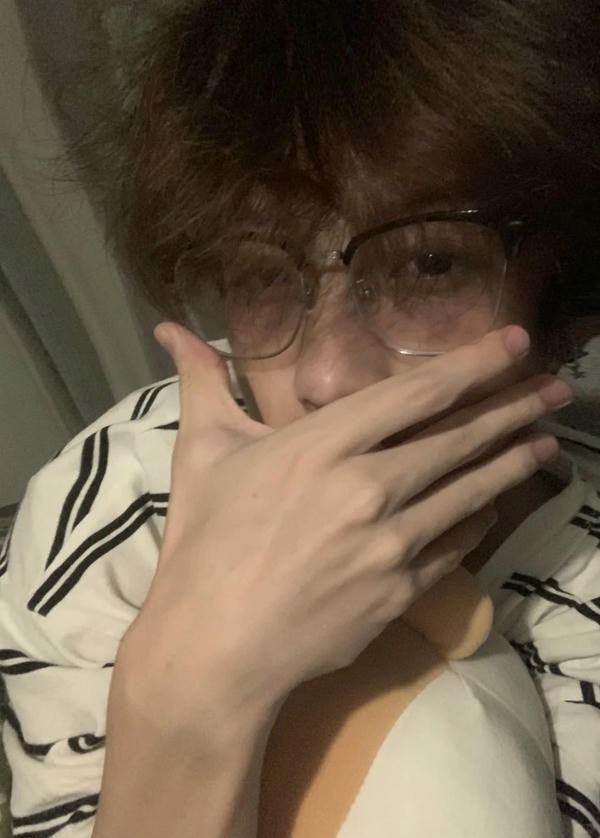 ảnh trai 2k8 che mặt