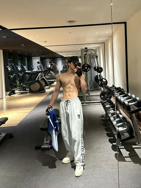 ảnh trai 6 múi 17