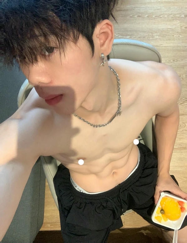 ảnh trai 6 múi 28