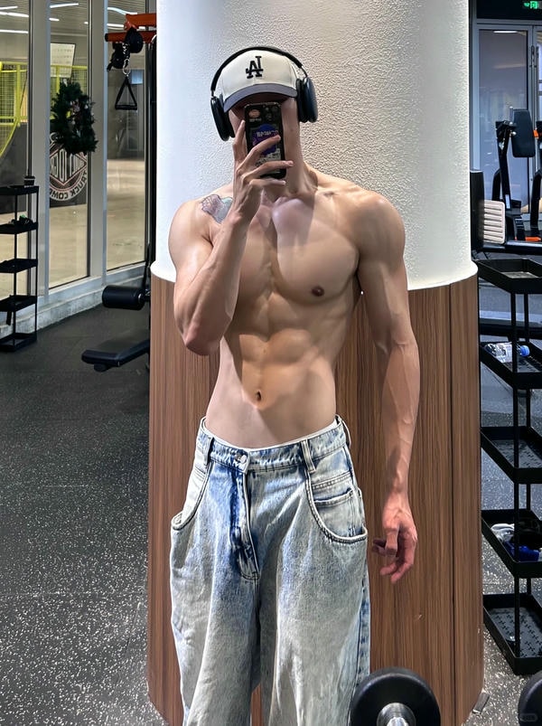 ảnh trai đẹp sáu múi 15