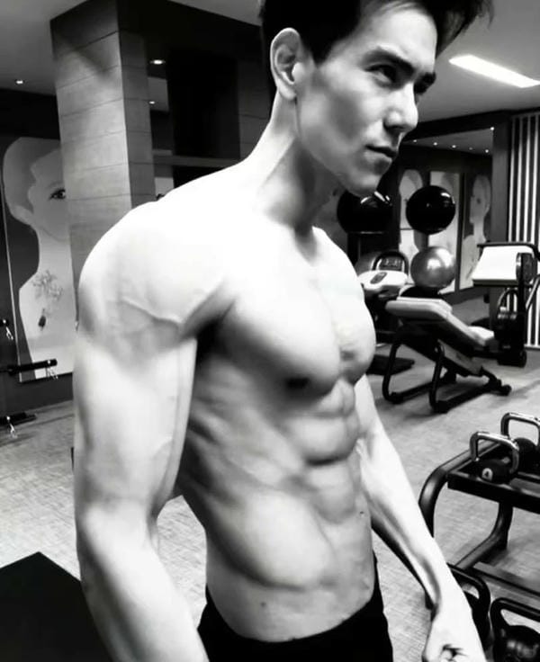 ảnh trai đẹp sáu múi 19