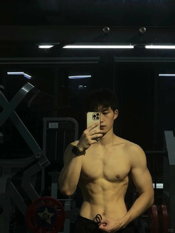 ảnh trai đẹp sáu múi 3