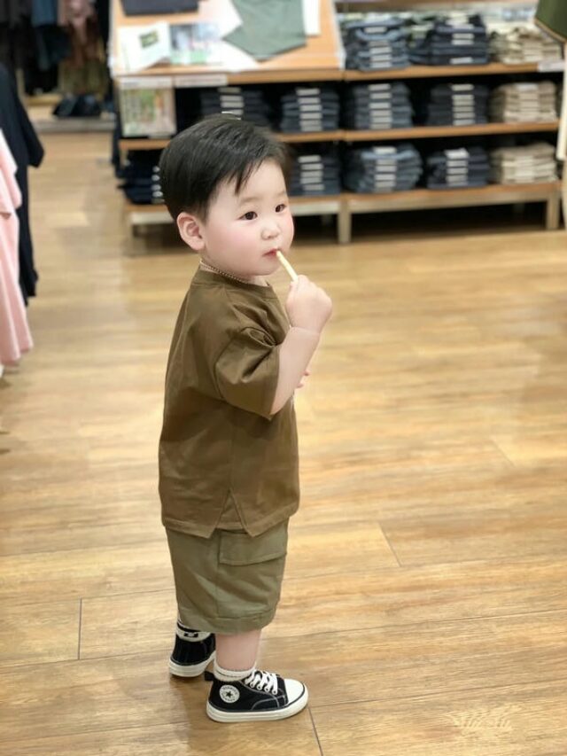 hình ảnh em bé trai dễ thương 25