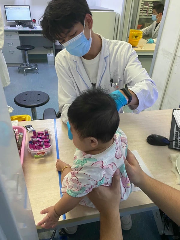 hình ảnh bác sĩ khám bệnh 18