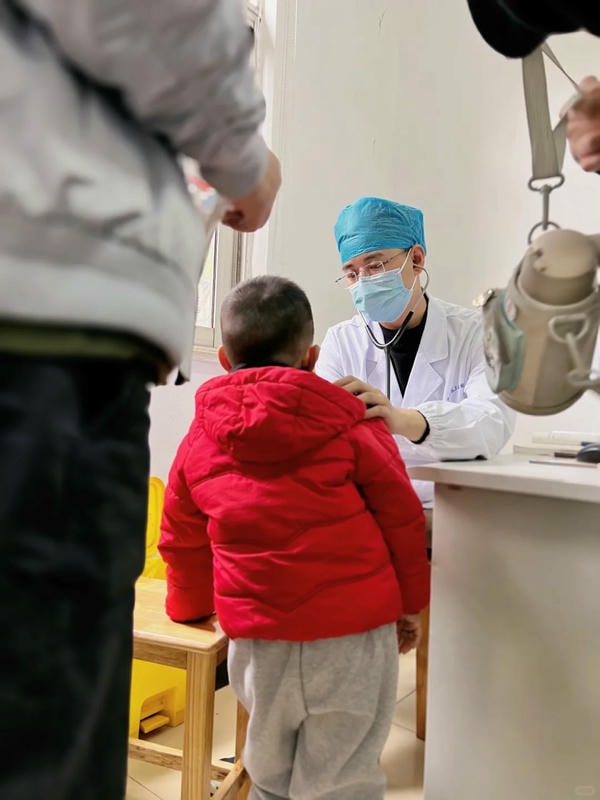 hình ảnh bác sĩ khám bệnh 26