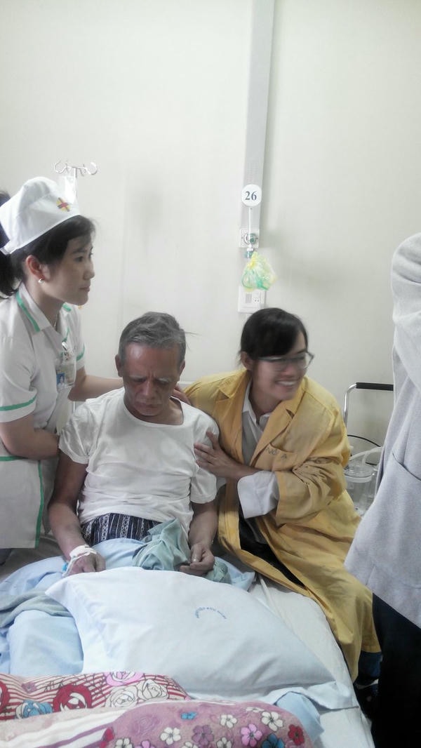 hình ảnh bác sĩ khám bệnh 4