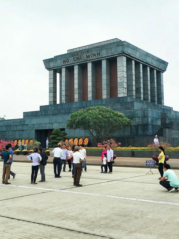 hình ảnh bên trong lăng bác