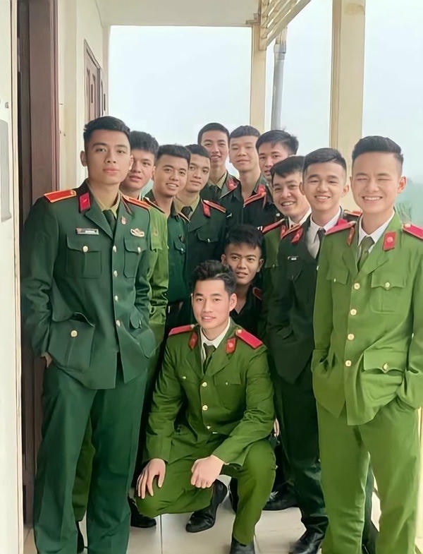 hình ảnh công an hình sự 8