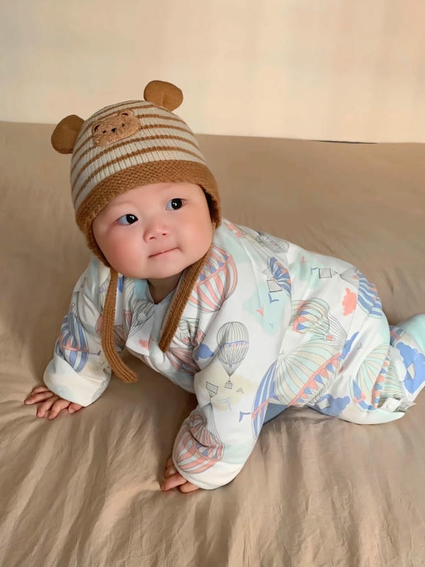 hình ảnh em bé sơ sinh dễ thương 31