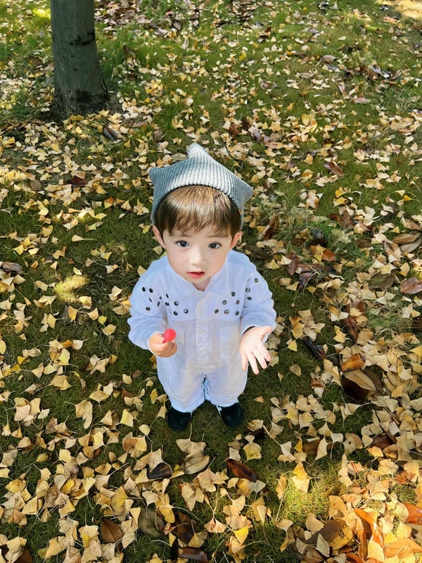 hình ảnh em bé trai dễ thương 19