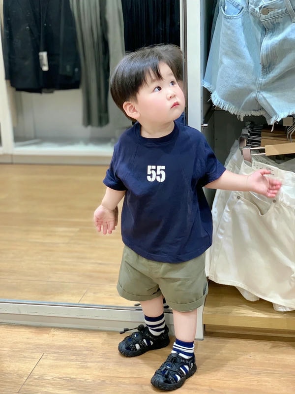 hình ảnh em bé trai dễ thương 21