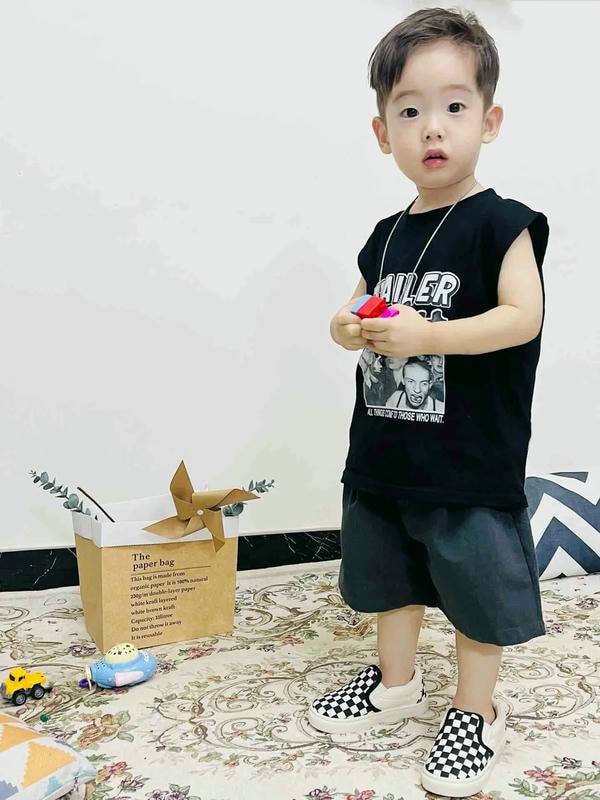 hình ảnh em bé trai việt nam dễ thương