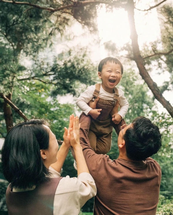 hình ảnh gia đình hạnh phúc 25