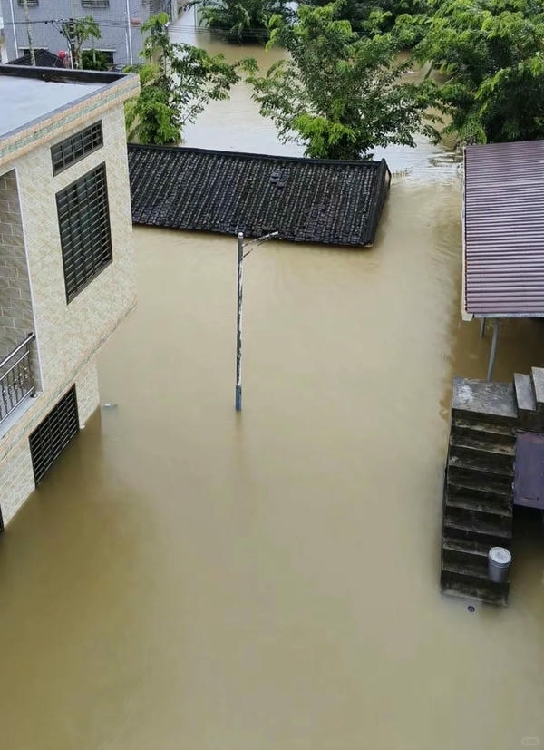 hình ảnh lũ lụt 32