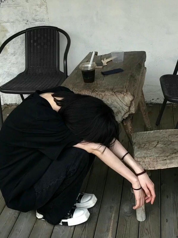 hình ảnh mệt mỏi 10