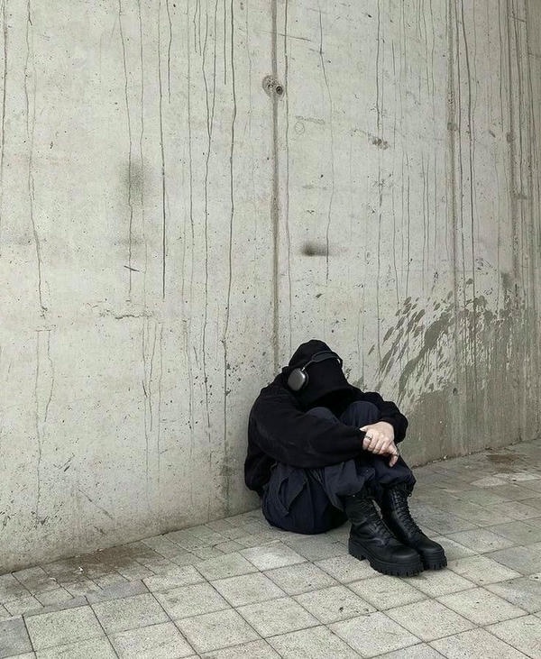 hình ảnh mệt mỏi 11