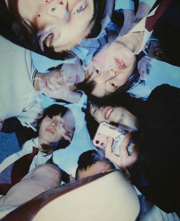 hình ảnh về bạo lực học đường