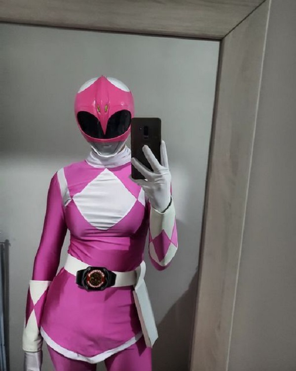 siêu nhân gao hồng 1