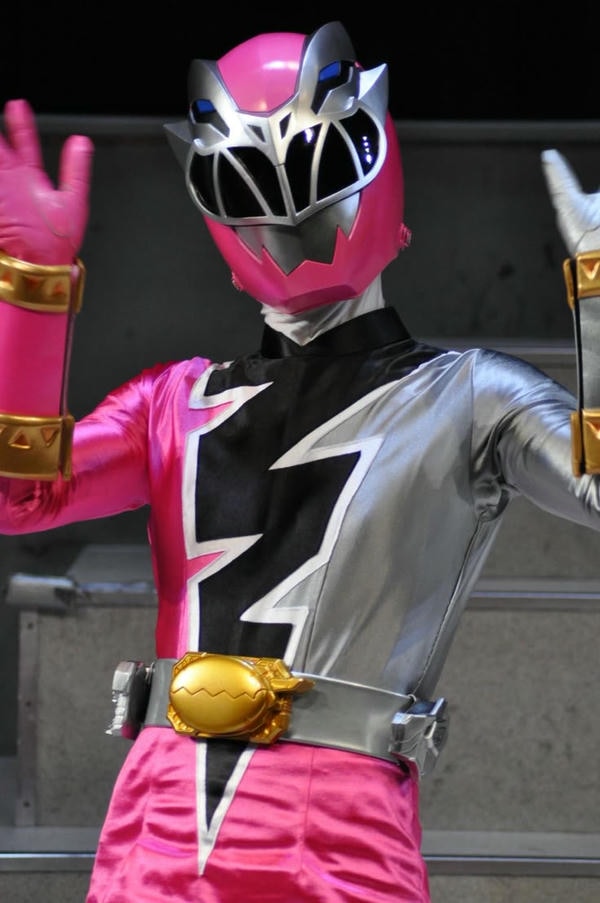 siêu nhân gao hồng 12