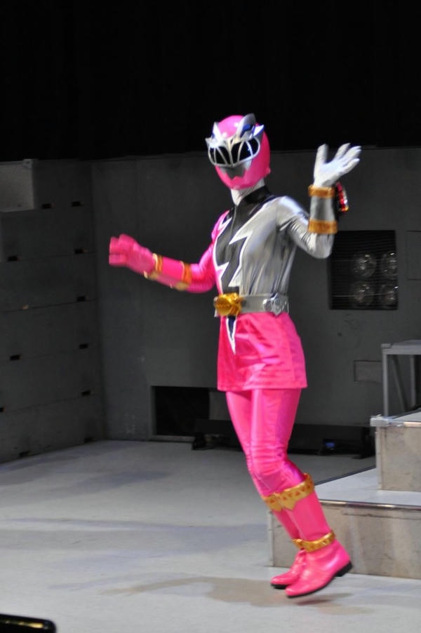 siêu nhân gao hồng 15