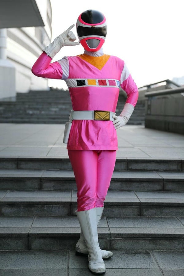 siêu nhân gao hồng 25