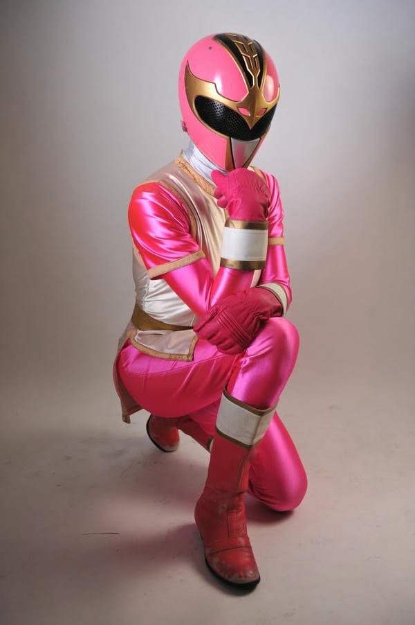 siêu nhân gao hồng 29