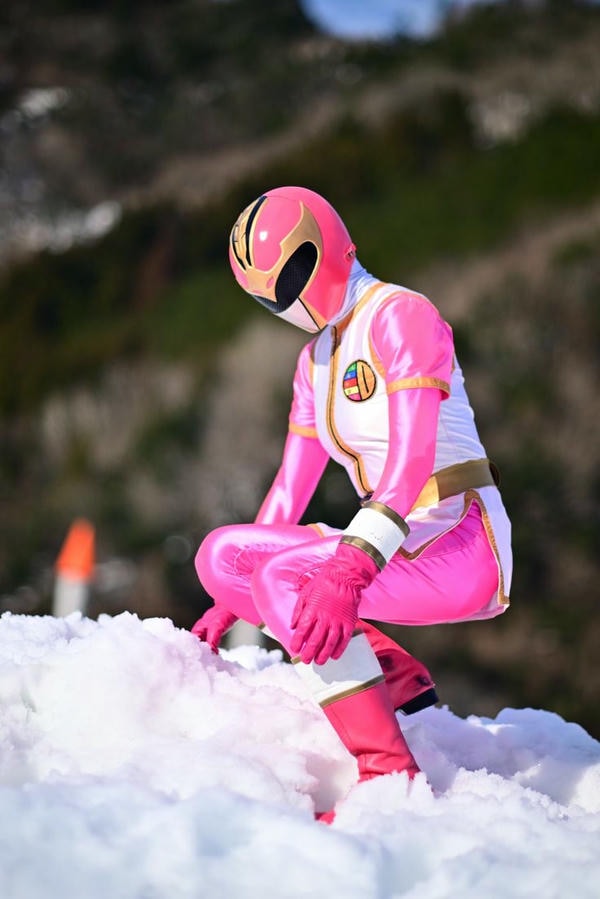 siêu nhân gao hồng 30