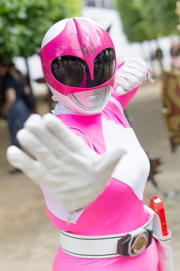 siêu nhân gao hồng 8