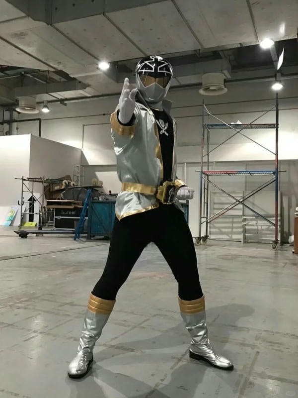 siêu nhân hải tặc 26