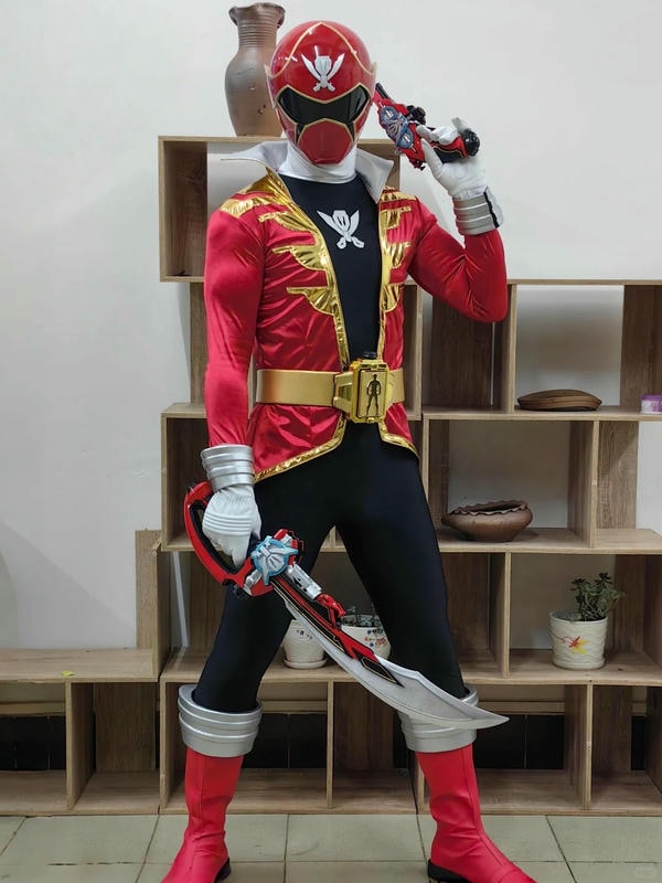 siêu nhân hải tặc 27