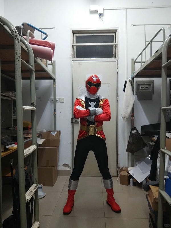 siêu nhân hải tặc 32