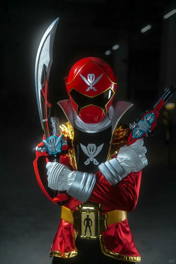 siêu nhân hải tặc 33