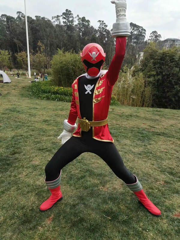 siêu nhân hải tặc 35