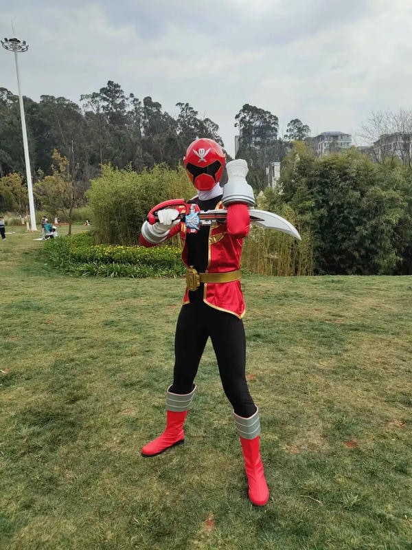 siêu nhân hải tặc 36