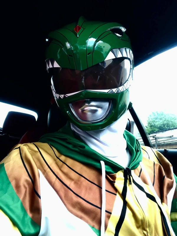 siêu nhân khủng long 11