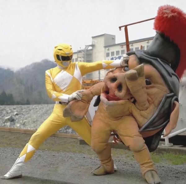 siêu nhân khủng long 30