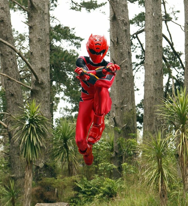 siêu nhân mãnh thú 1