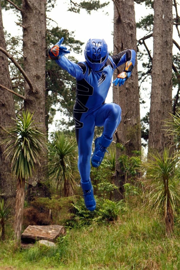 siêu nhân mãnh thú 15