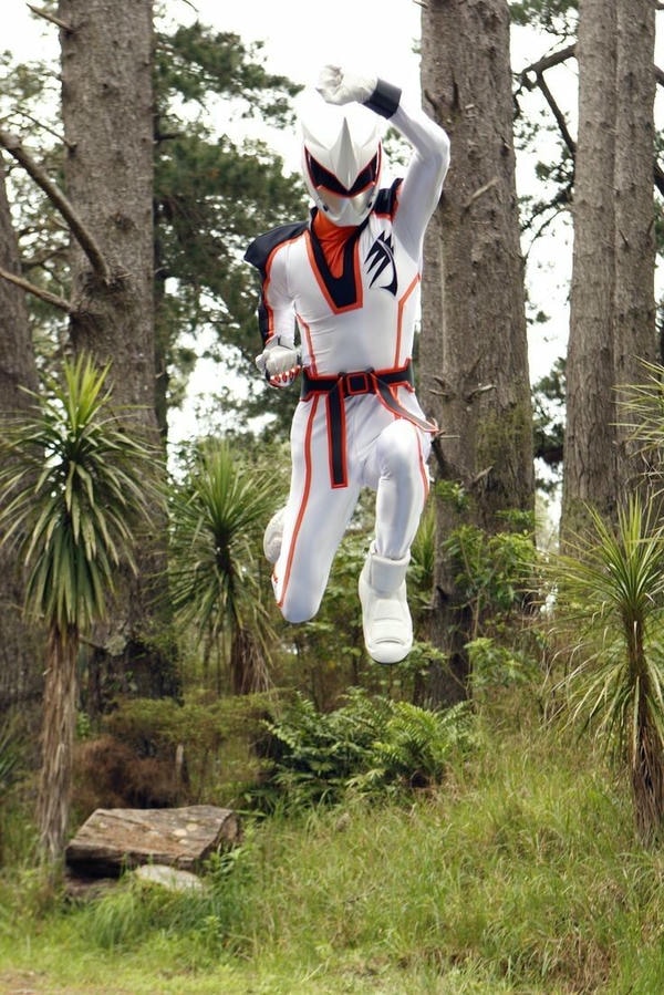 siêu nhân mãnh thú 5