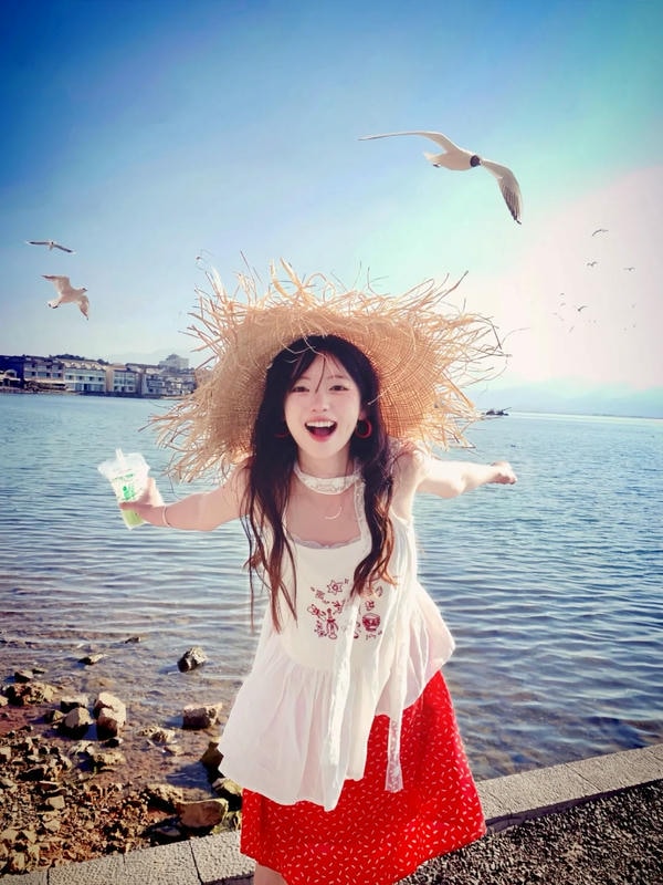 tạo dáng chụp ảnh đi biển cho nữ