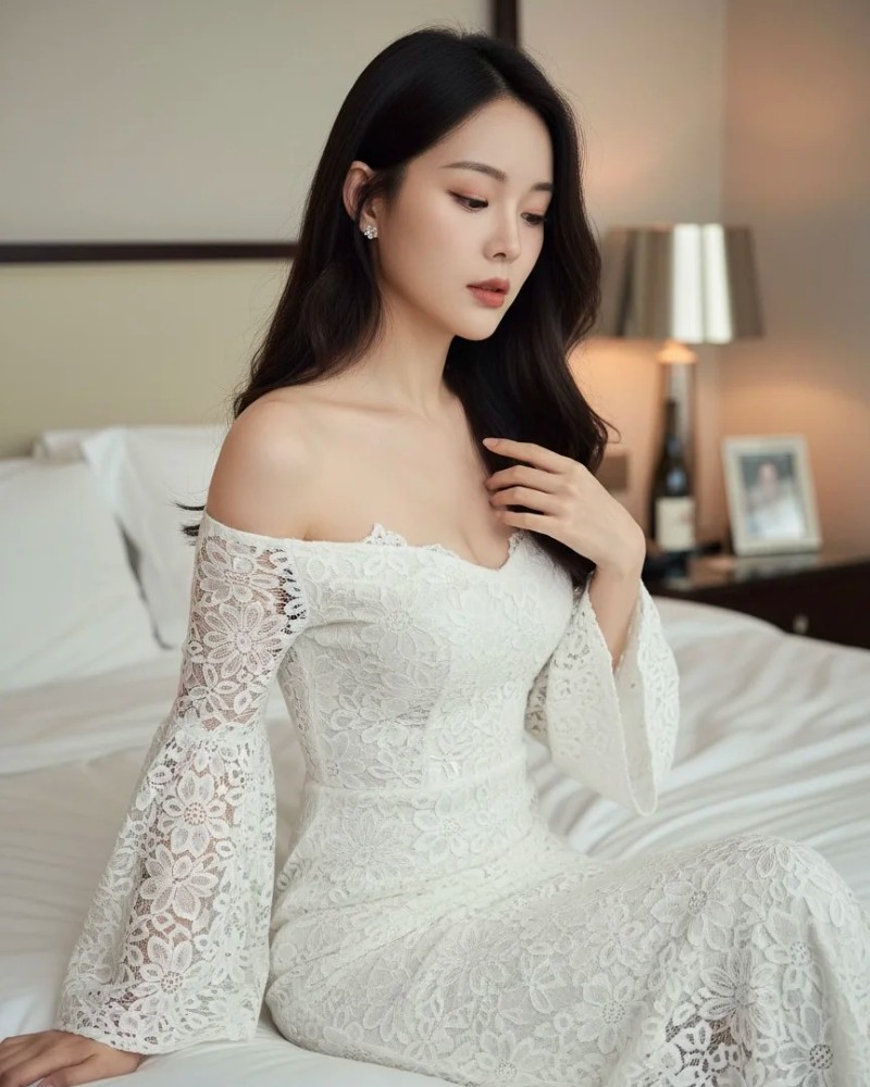 ảnh gái múp mặc váy trắng trễ vai tạo dáng trong phòng