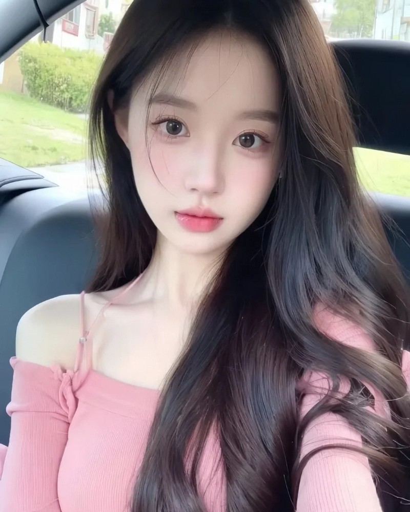 nàng selfie với mái tóc dài óng mượt